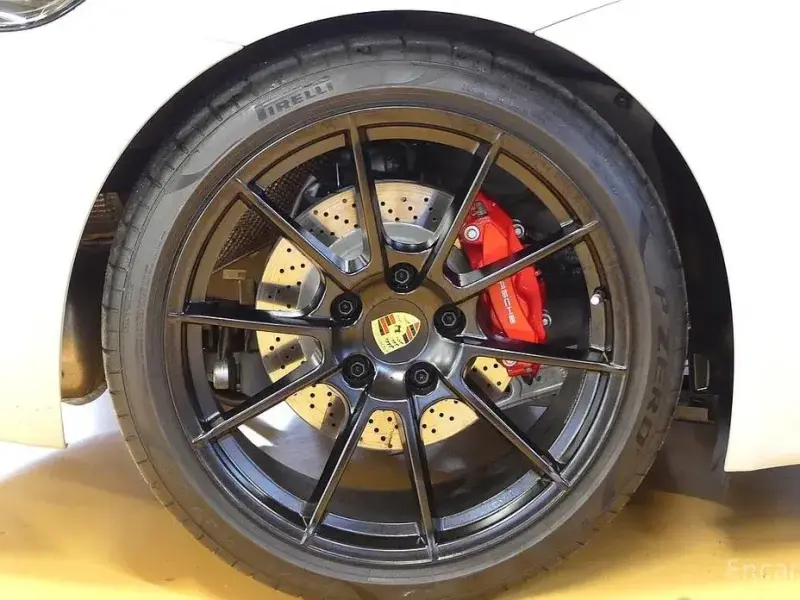 2023 Porsche Boxster с пробегом 9 000 км