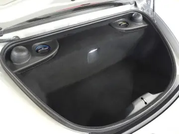 2023 Porsche Boxster с пробегом 9 000 км