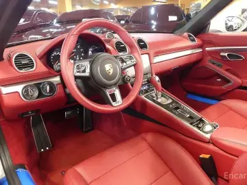 2023 Porsche Boxster с пробегом 9 000 км