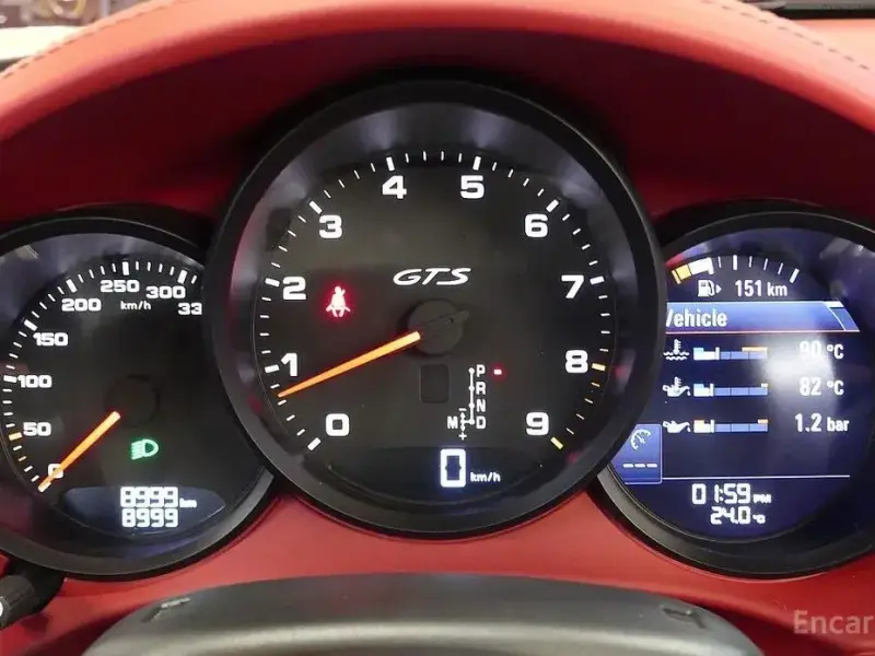 2023 Porsche Boxster с пробегом 9 000 км