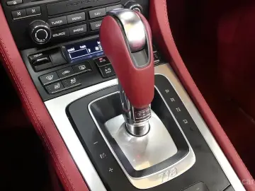 2023 Porsche Boxster с пробегом 9 000 км