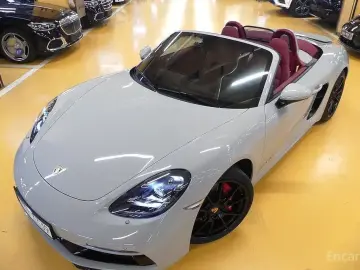 2023 Porsche Boxster с пробегом 9 000 км