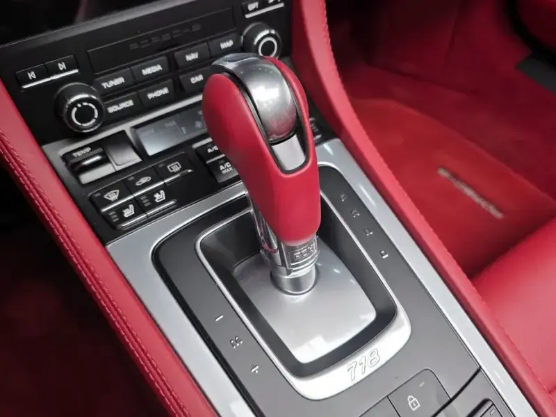 2024 Porsche Boxster с пробегом 5 362 км