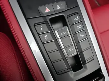 2024 Porsche Boxster с пробегом 5 362 км