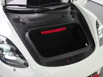 2018 Porsche Boxster с пробегом 37 032 км