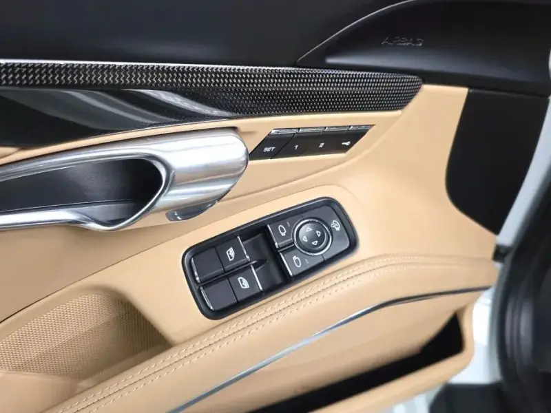 2018 Porsche Boxster с пробегом 37 032 км