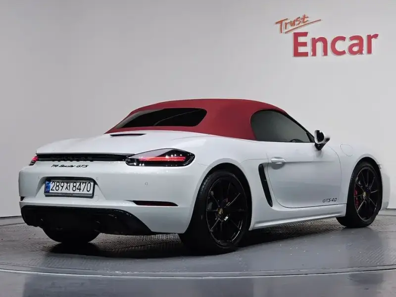 2024 Porsche Boxster с пробегом 9 262 км