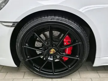 2024 Porsche Boxster с пробегом 9 262 км