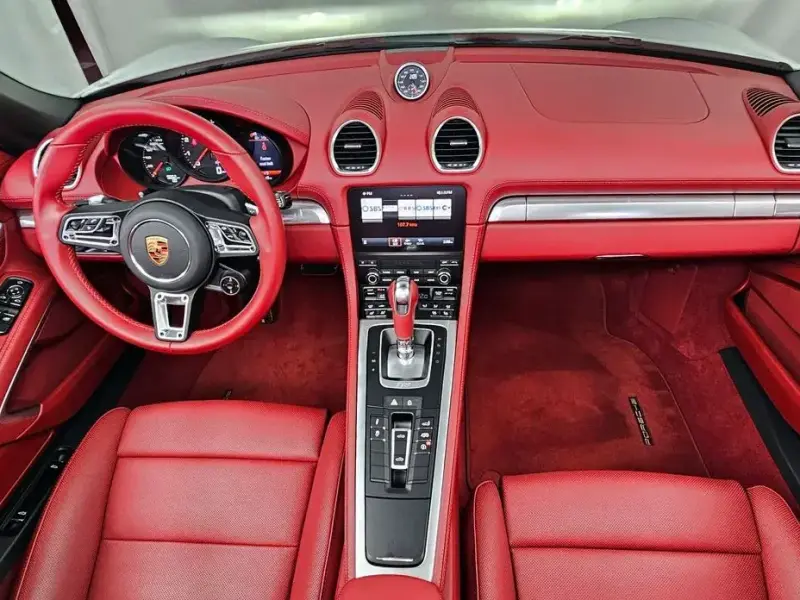 2024 Porsche Boxster с пробегом 9 262 км