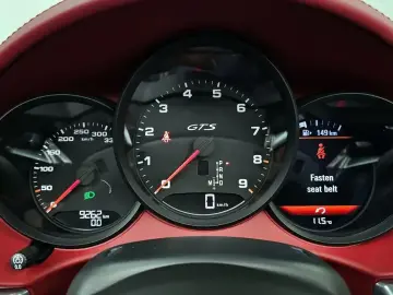 2024 Porsche Boxster с пробегом 9 262 км