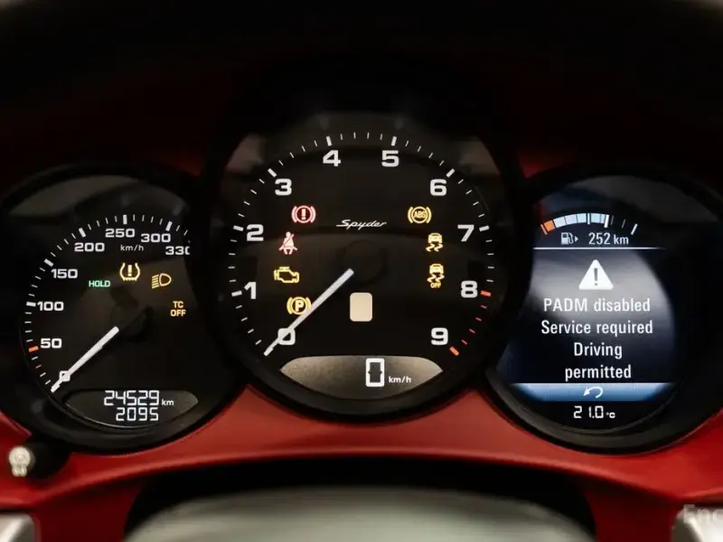 2020 Porsche Boxster с пробегом 25 000 км
