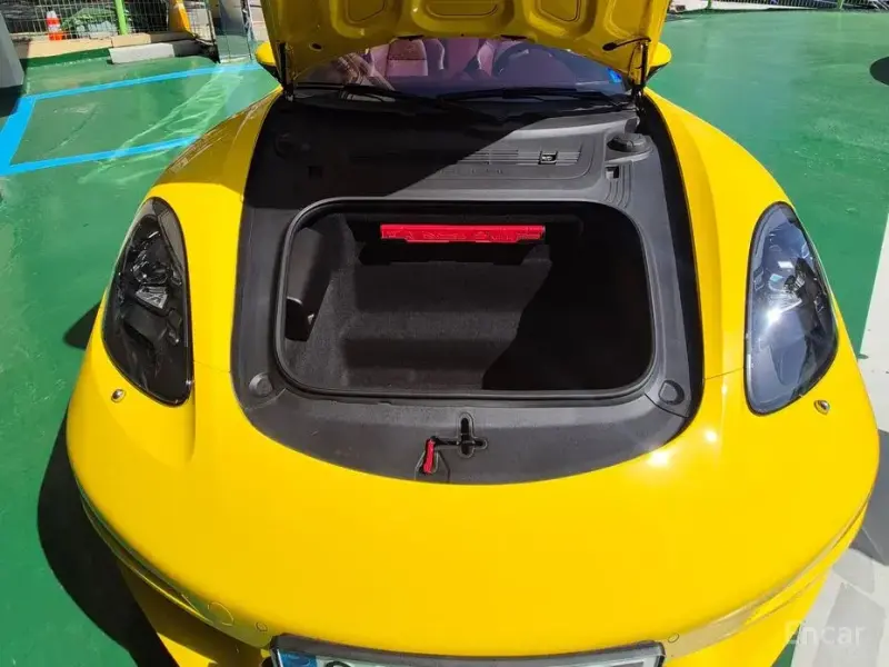 2016 Porsche Boxster с пробегом 40 000 км