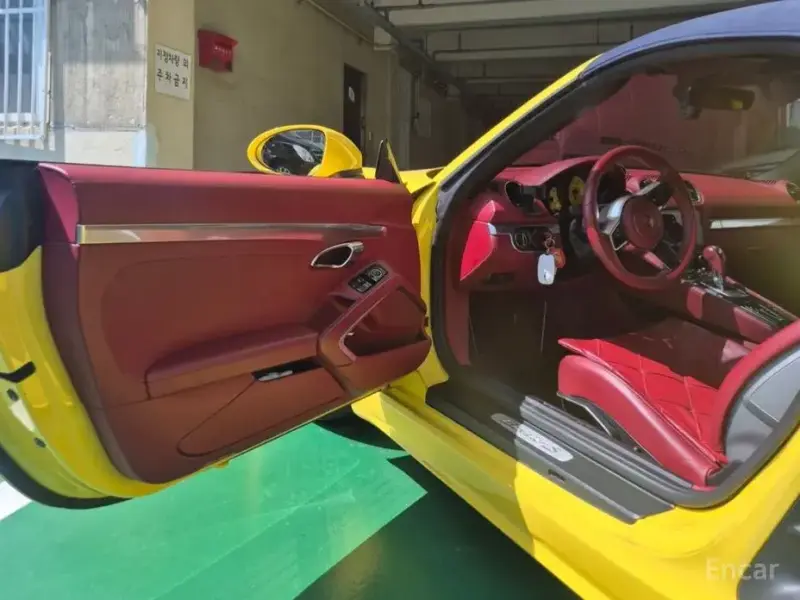2016 Porsche Boxster с пробегом 40 000 км
