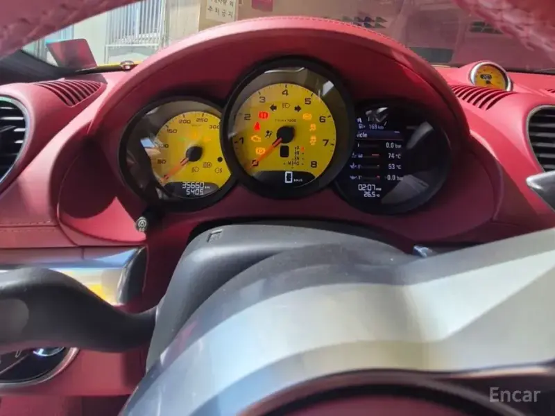 2016 Porsche Boxster с пробегом 40 000 км