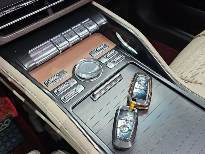 2024 Lincoln Nautilus с пробегом 44 096 км