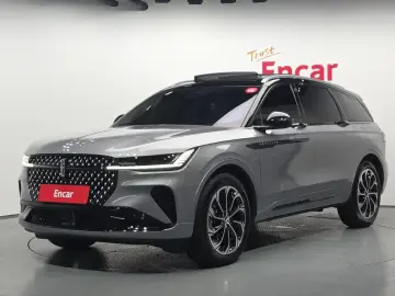 2025 Lincoln Nautilus с пробегом 21 047 км