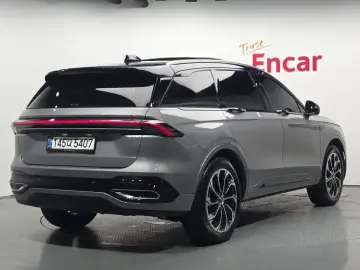 2025 Lincoln Nautilus с пробегом 21 047 км