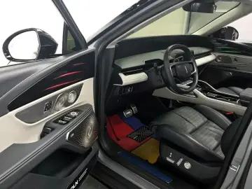 2025 Lincoln Nautilus с пробегом 21 047 км