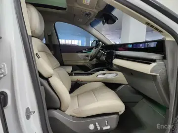 2023 Lincoln Nautilus с пробегом 22 750 км