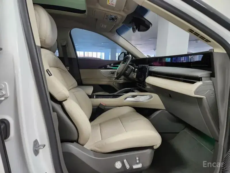 2023 Lincoln Nautilus с пробегом 22 750 км