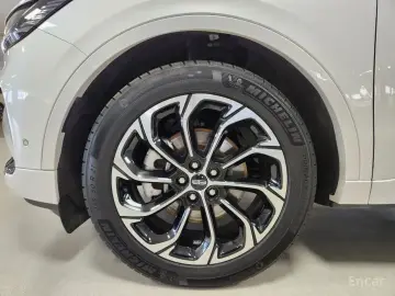2023 Lincoln Nautilus с пробегом 21 132 км