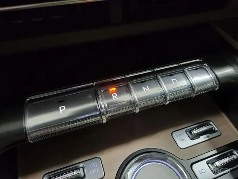 2023 Lincoln Nautilus с пробегом 21 132 км