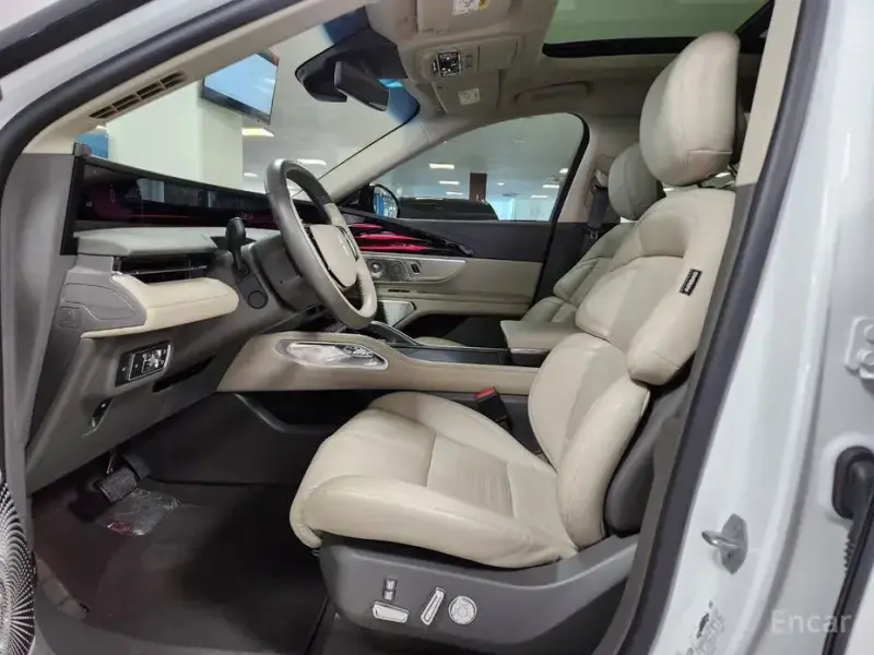 2023 Lincoln Nautilus с пробегом 21 132 км