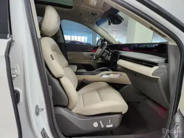 2023 Lincoln Nautilus с пробегом 21 132 км