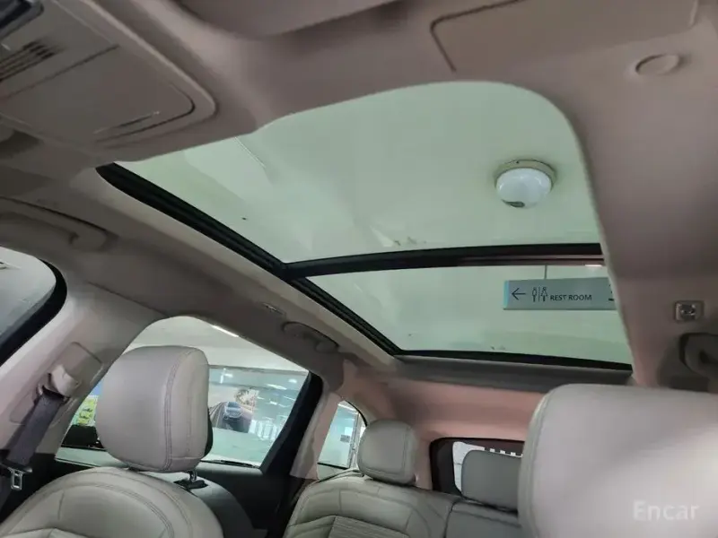 2023 Lincoln Nautilus с пробегом 21 132 км