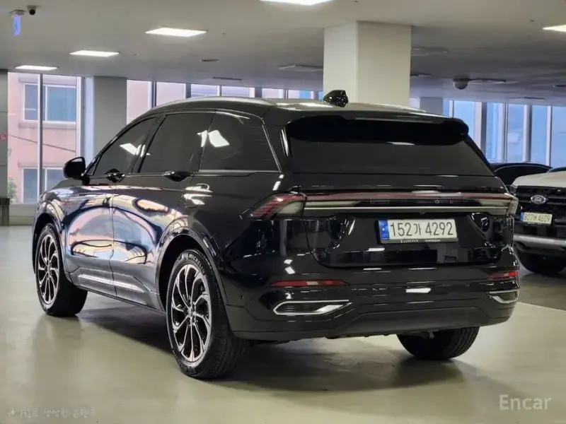 2023 Lincoln Nautilus с пробегом 26 569 км