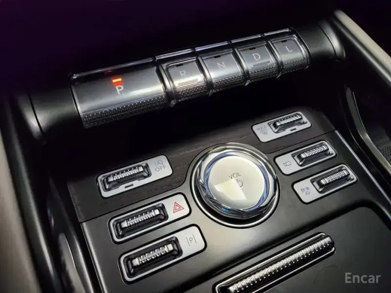 2023 Lincoln Nautilus с пробегом 26 569 км