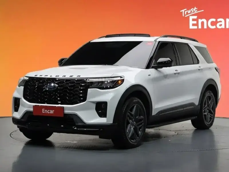 2025 Ford Explorer с пробегом 5 165 км