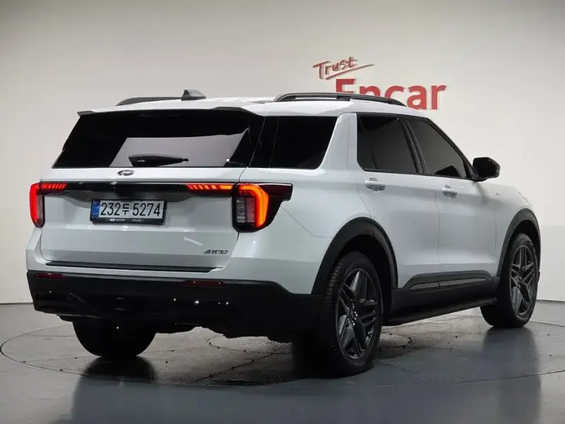 2025 Ford Explorer с пробегом 5 165 км