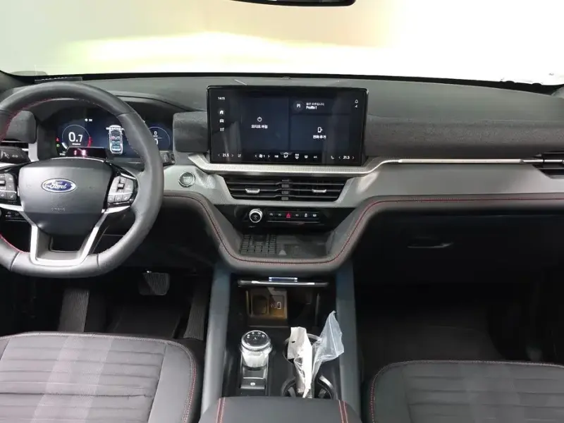 2025 Ford Explorer с пробегом 5 165 км