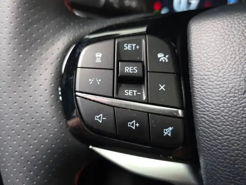 2025 Ford Explorer с пробегом 5 165 км