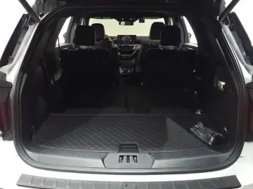 2025 Ford Explorer с пробегом 5 165 км
