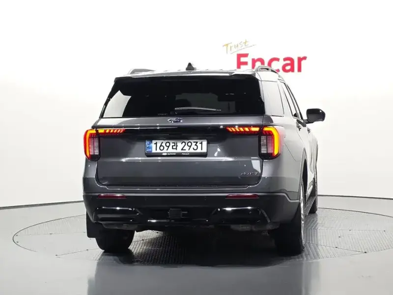 2024 Ford Explorer с пробегом 27 294 км