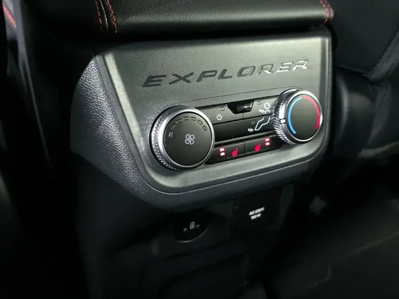 2025 Ford Explorer с пробегом 7 416 км