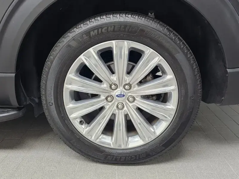 2023 Ford Explorer с пробегом 16 263 км