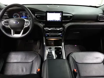 2023 Ford Explorer с пробегом 16 263 км
