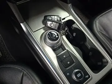 2023 Ford Explorer с пробегом 16 263 км
