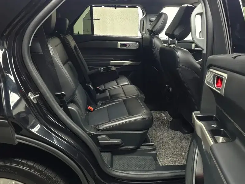 2023 Ford Explorer с пробегом 16 263 км