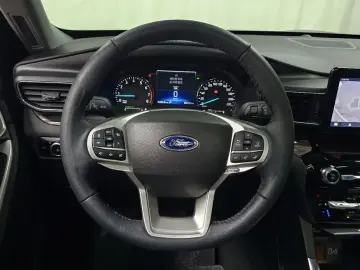 2023 Ford Explorer с пробегом 16 263 км