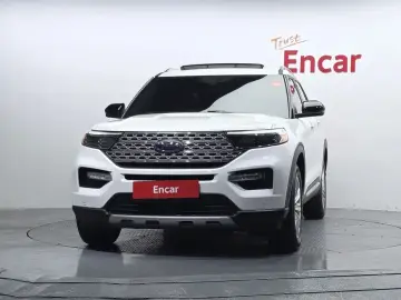 2023 Ford Explorer с пробегом 14 468 км