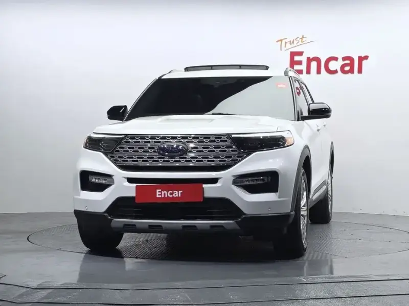 2023 Ford Explorer с пробегом 14 468 км