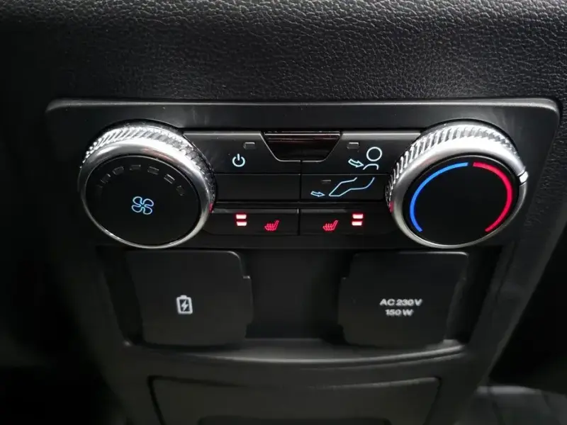 2023 Ford Explorer с пробегом 14 468 км