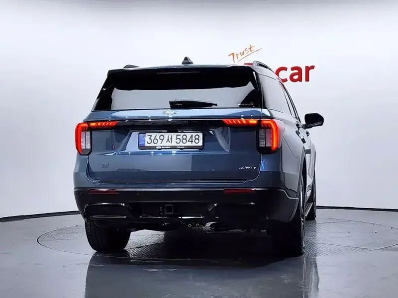 2025 Ford Explorer с пробегом 7 261 км