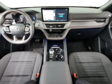 2025 Ford Explorer с пробегом 7 261 км