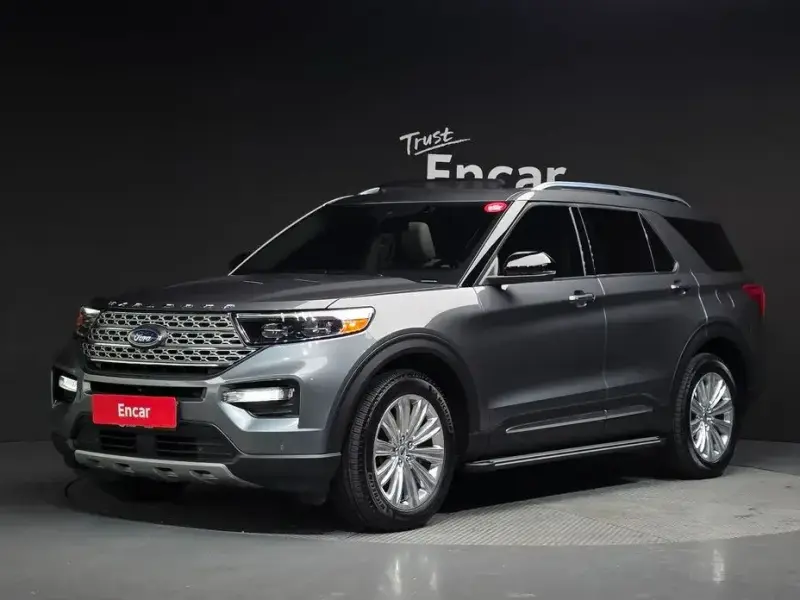 2023 Ford Explorer с пробегом 12 717 км
