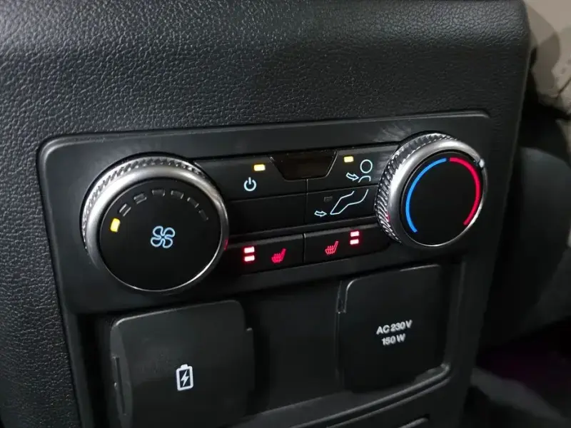 2023 Ford Explorer с пробегом 12 717 км